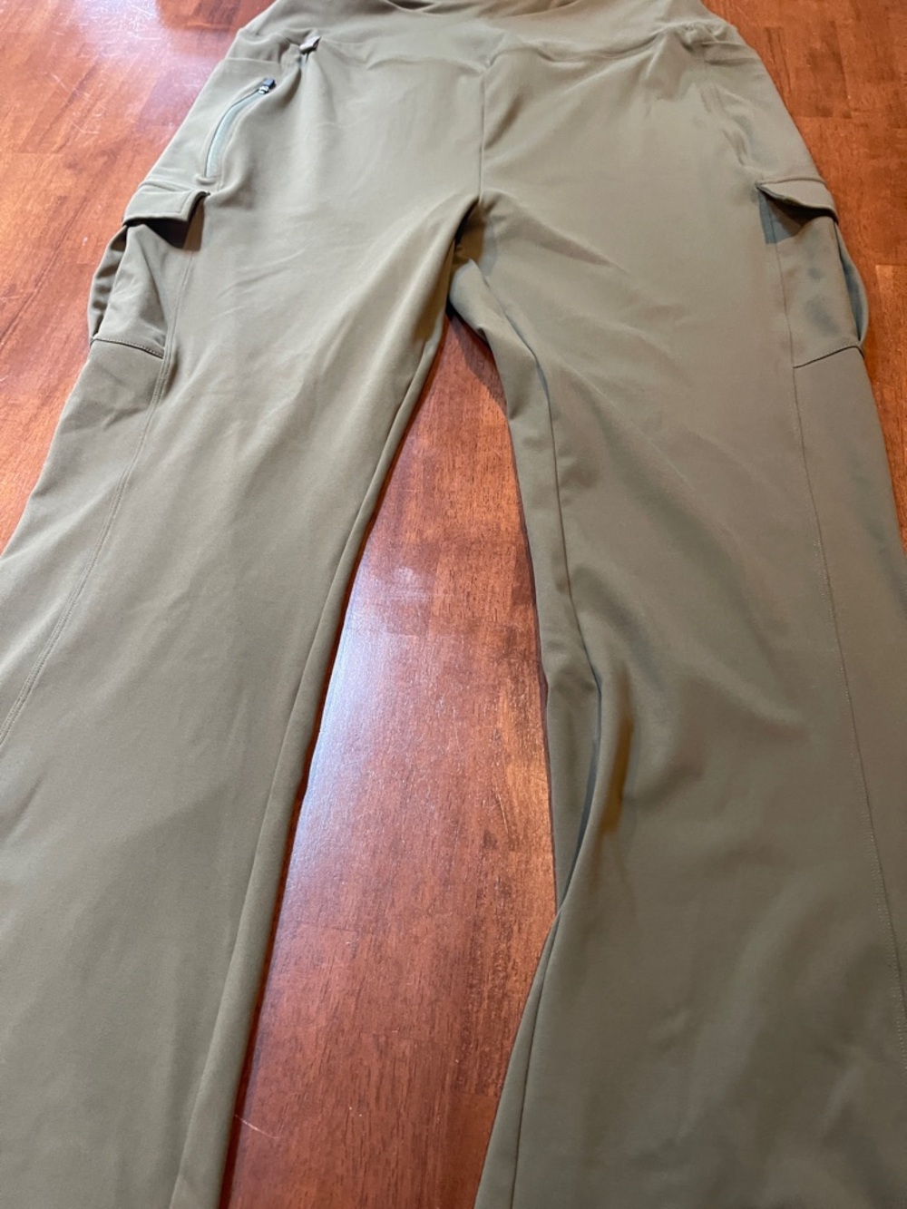 Men's Cargo Workout Pants in Olive Green
